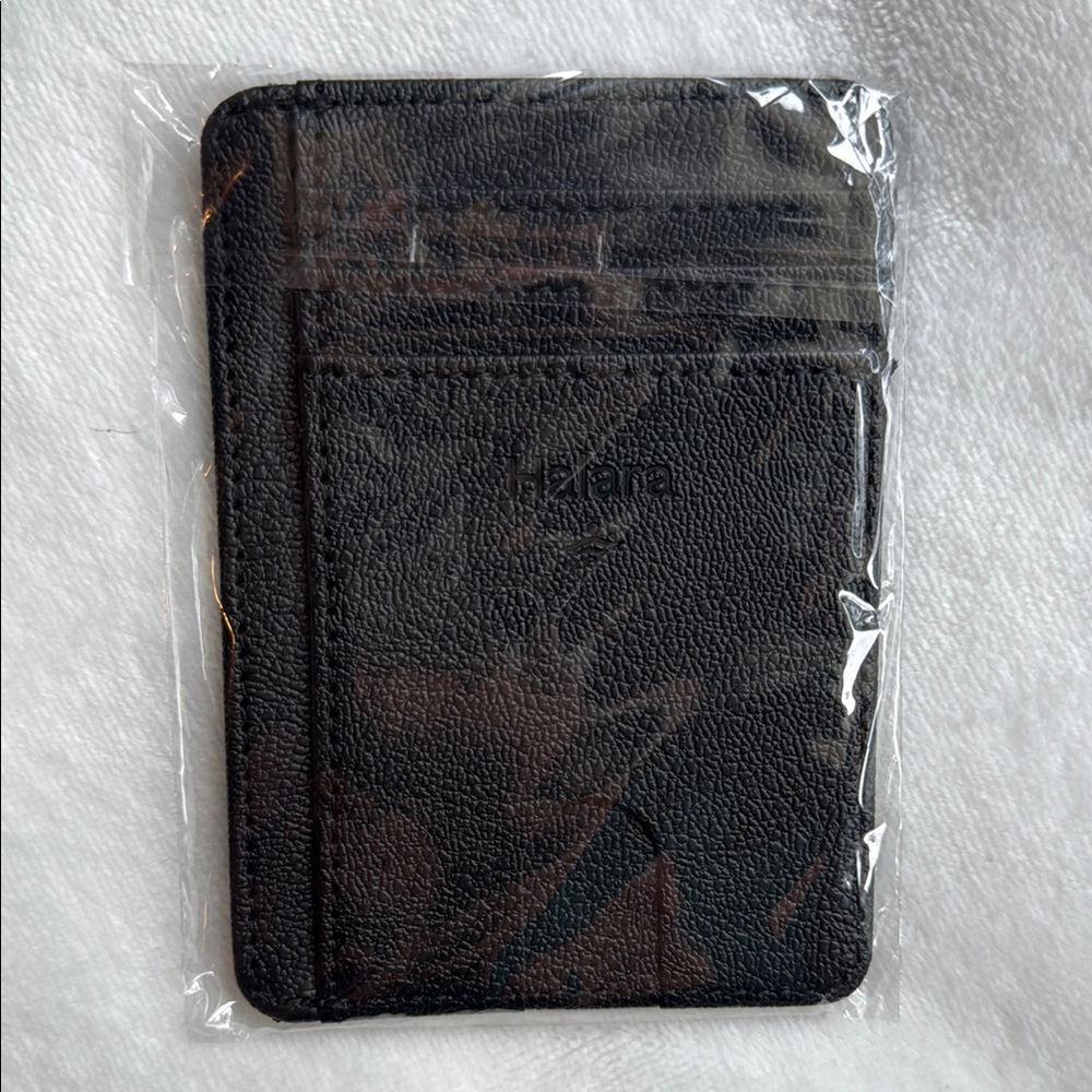 Halara Black Card Holder